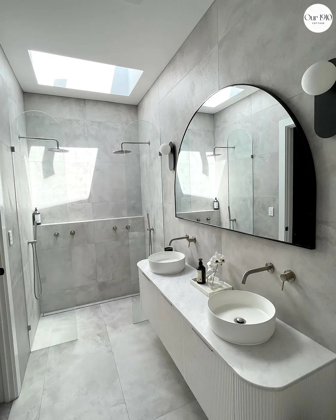 Bondi 1800mm Satin White Fluted Wall Hung Curve Vanity